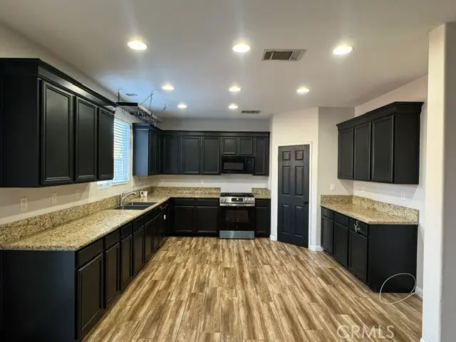 2347 Driftwood, Rosamond, CA 93560 - #3
