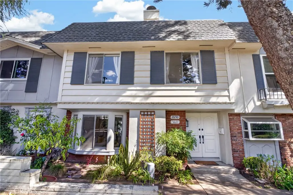 20730 Devonshire #D, Chatsworth, CA 91311 - #1
