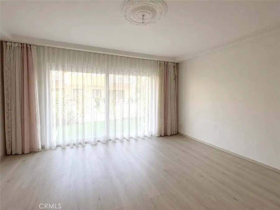 5317 Coldwater Canyon Avenue #D, Sherman Oaks, CA 91401 - #2