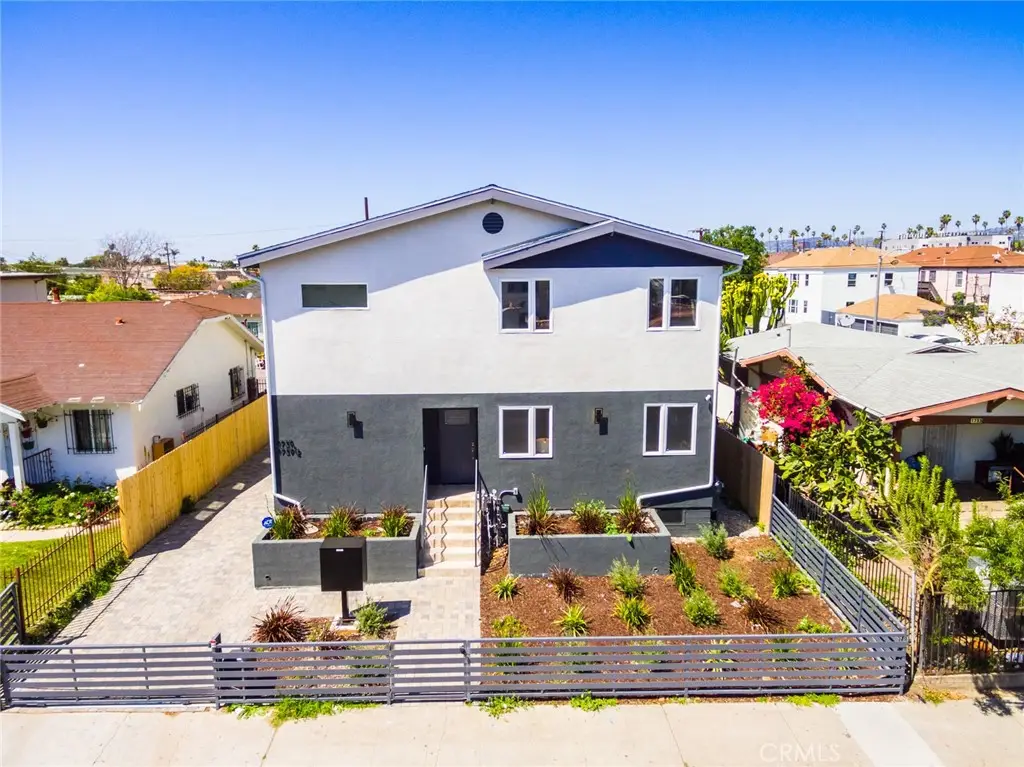 1737 S Longwood Avenue, Los Angeles, CA 90019 - #1