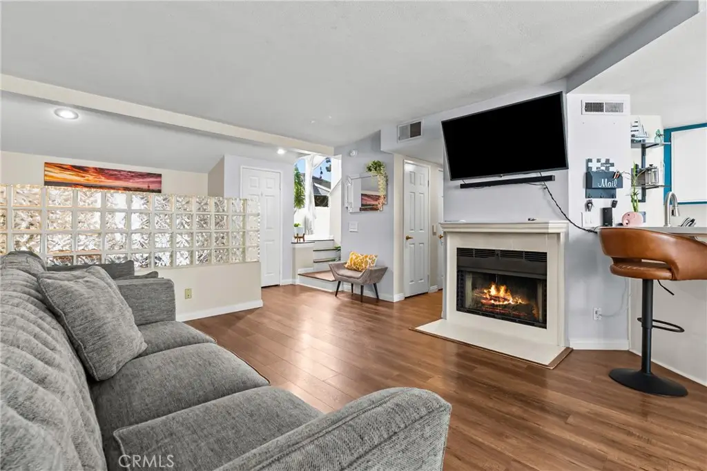 9915 Variel Avenue #22, Chatsworth, CA 91311 - #1
