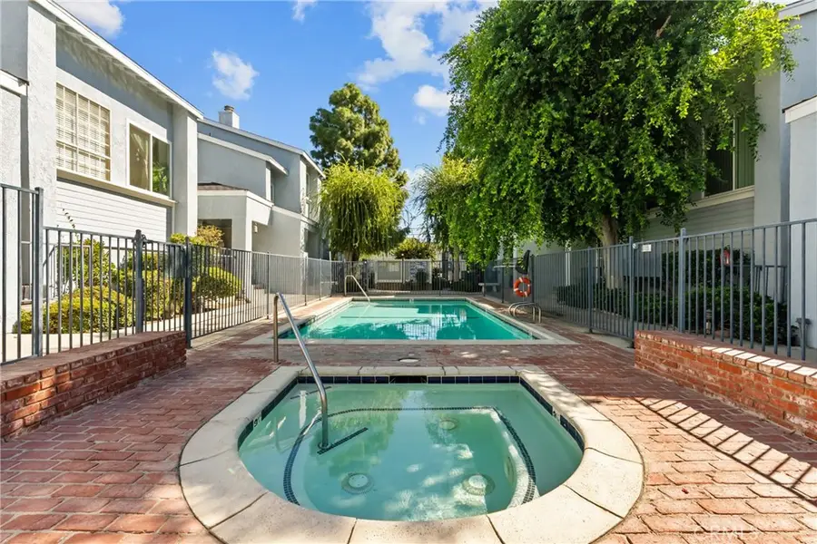 9915 Variel Avenue #22, Chatsworth, CA 91311 - #2