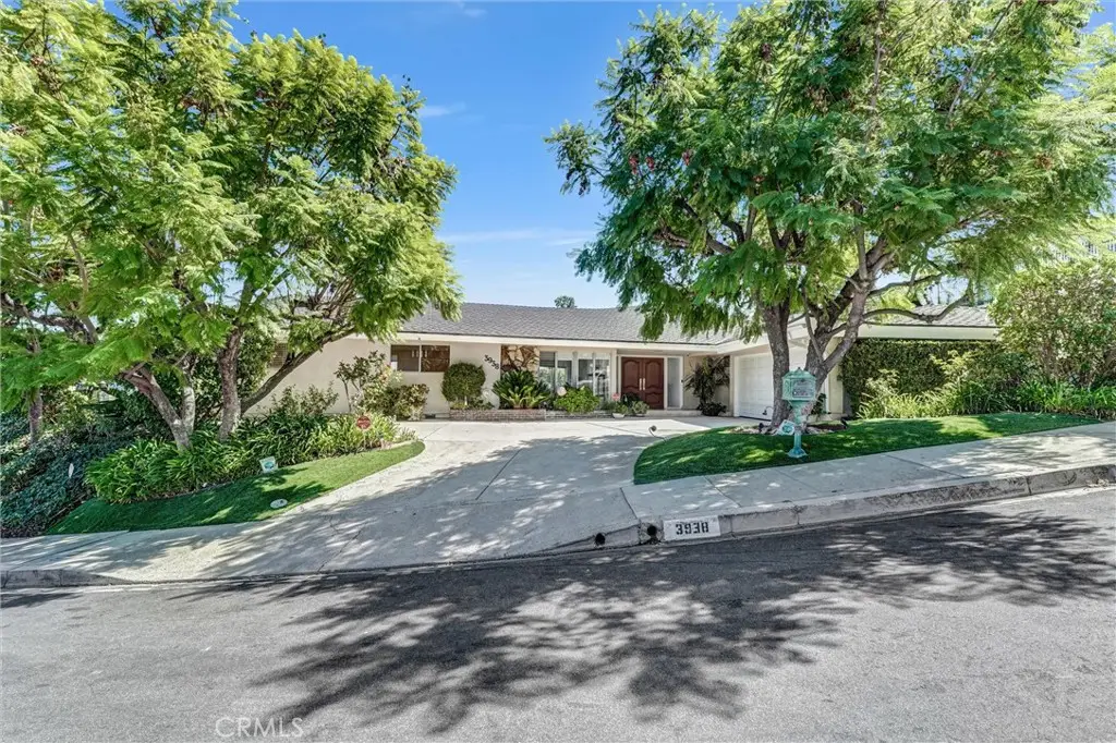 3938 Westfall Dr., Encino, CA 91436 - #1