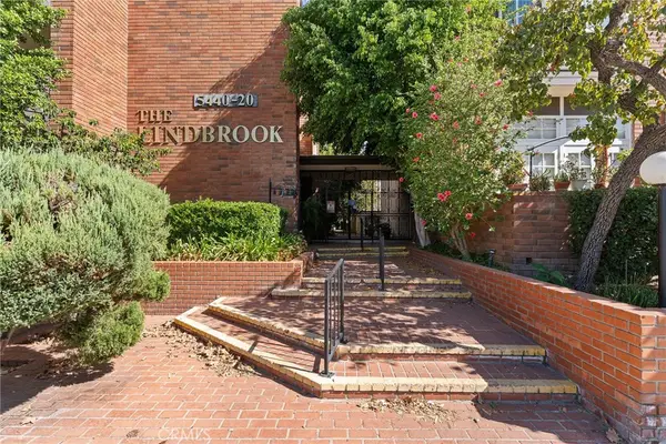 5440 Lindley Avenue #302, Encino, CA 91316