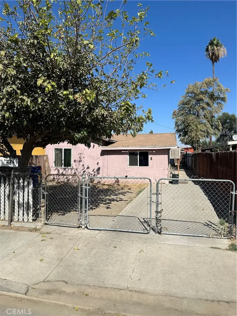 226 E 7th, Bakersfield, CA 93307 - #3
