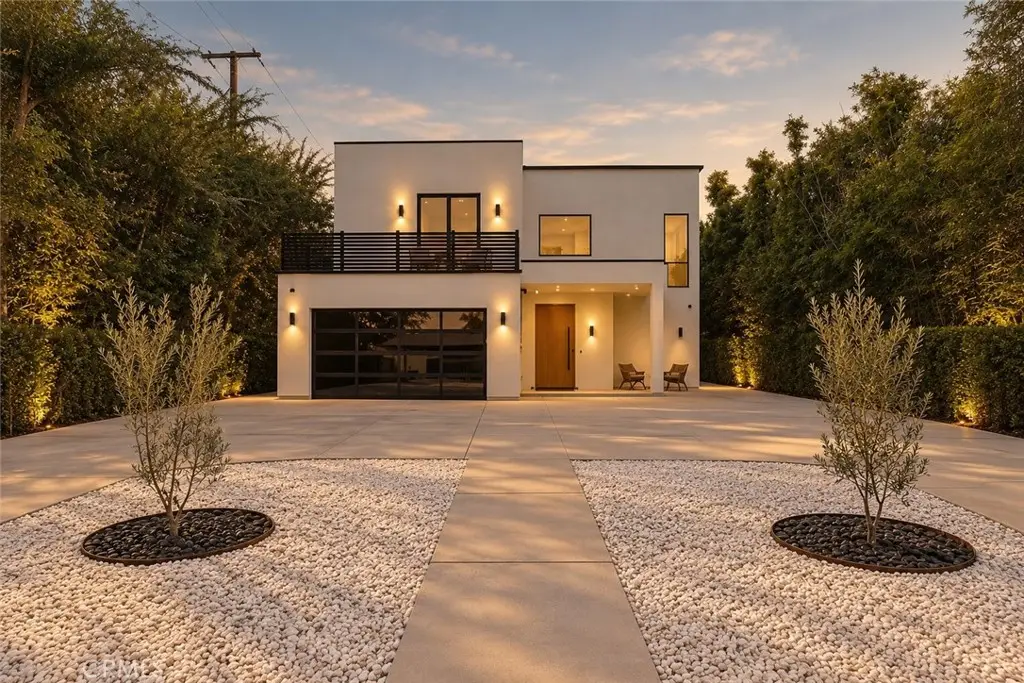 22816 Erwin, Woodland Hills, CA 91367 - #1