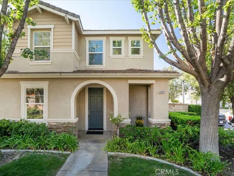 24050 Whitewater Drive, Valencia, CA 91354 - #2