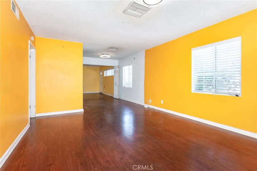 8465 Hazeltine, Panorama City, CA 91402 - #3