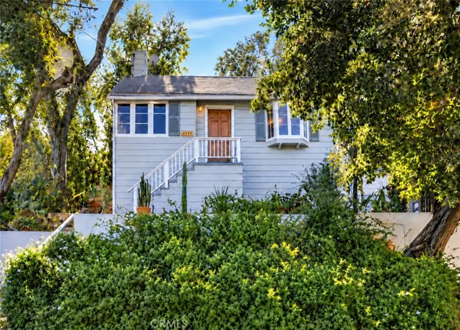 4559 Ensenada Drive, Woodland Hills, CA 91364 - #2