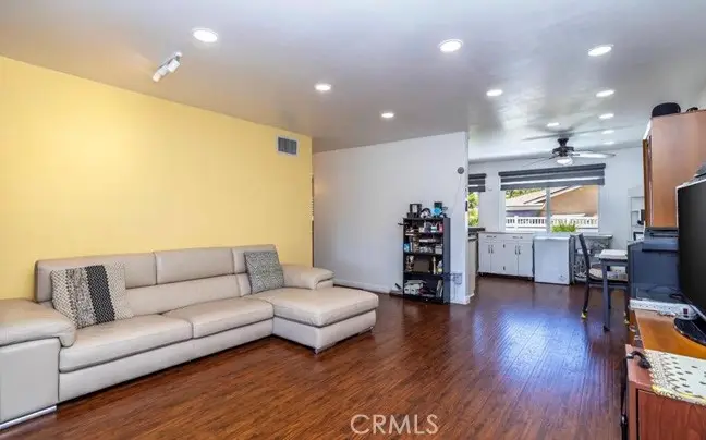 19716 Avenue Of The Oaks, Newhall, CA 91321 - #3