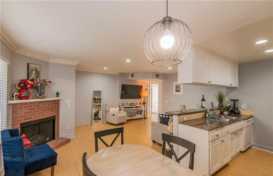 7045 Woodley Avenue #218, Van Nuys, CA 91406 - #3