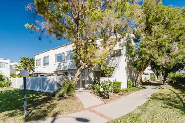 18501 Mayall Street #A, Northridge, CA 91324