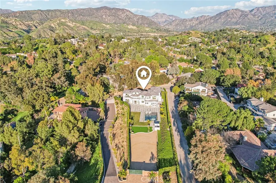 10511 Mary Bell Avenue, Shadow Hills, CA 91040 - #2