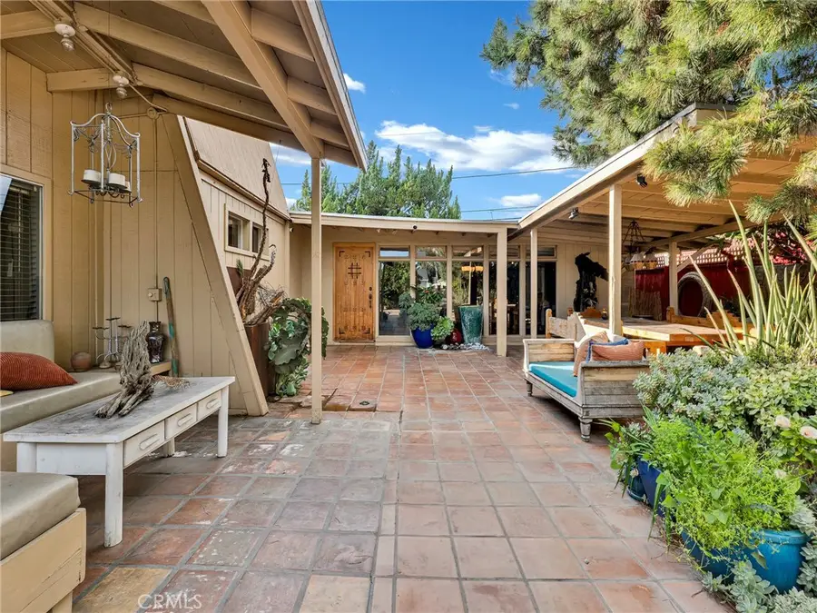 6033 Fulcher, North Hollywood, CA 91606 - #2