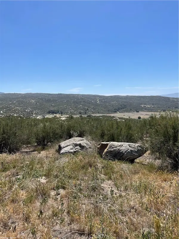 35410 Willow Creek Road, Hemet, CA 92544