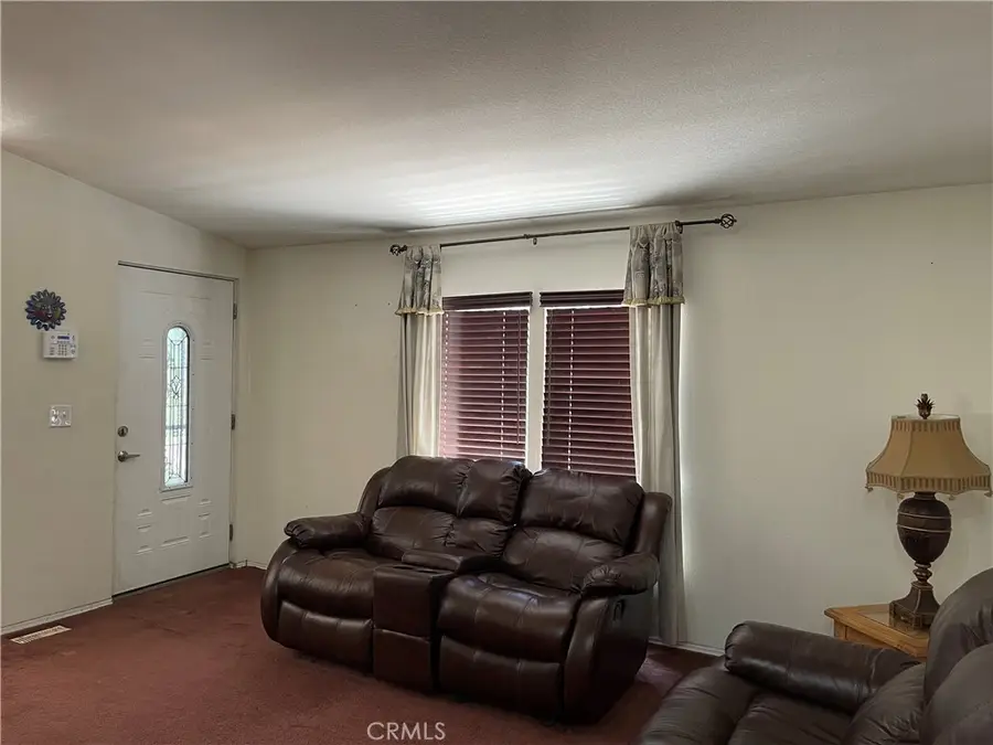 35125 Hobbiton Road, Hemet, CA 92544 - Image #3