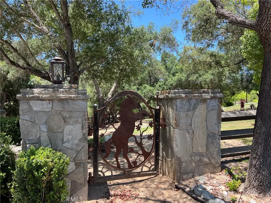 23725 Carancho Rd, Temecula, CA 92590 - Image #2