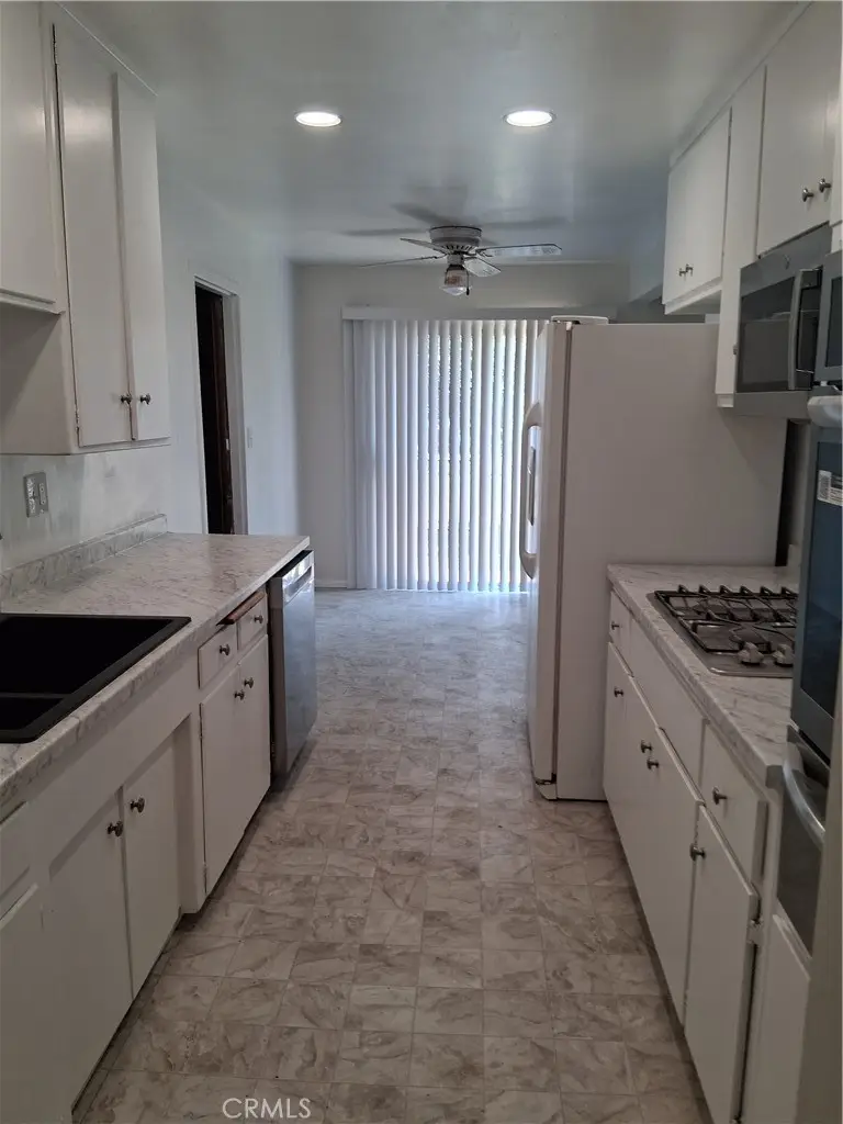 26460 Girard Street, Hemet, CA 92544 - Image #2