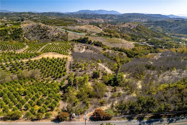 34 Los Gatos Road, Temecula, CA 92590