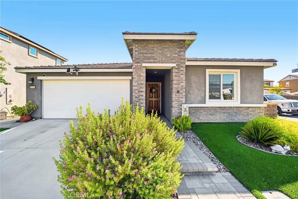 29114 Larch, Lake Elsinore, CA 92530 - Image #1