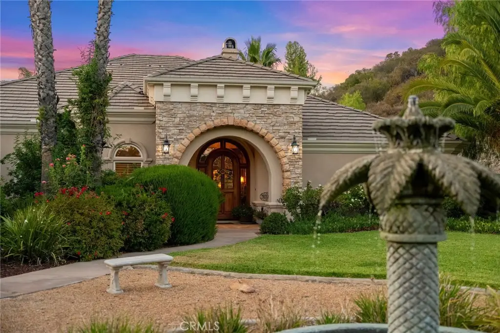 39898 Via Sereno, Murrieta, CA 92562 - #1