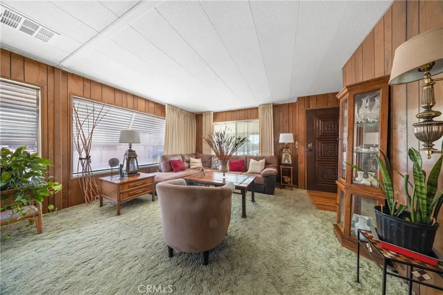 1525 W Oakland Avenue #25, Hemet, CA 92543 - #3