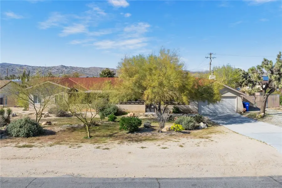 58328 Bonanza Drive, Yucca Valley, CA 92284 - Image #3