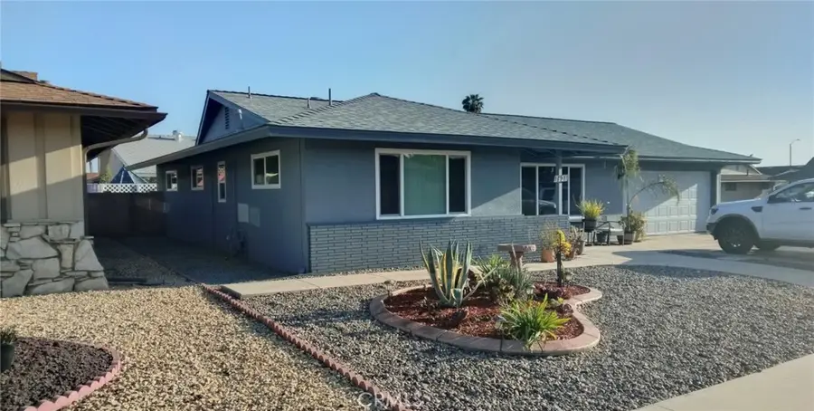 1621 W Montrose, Hemet, CA 92543 - #2