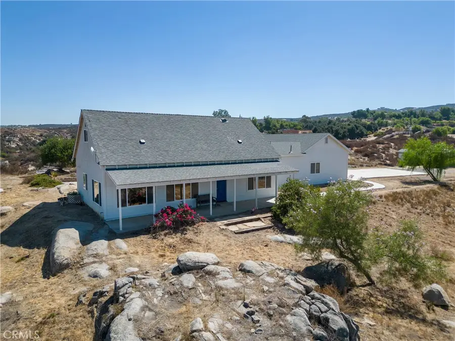39330 Gray Squirrel, Temecula, CA 92592 - Image #2