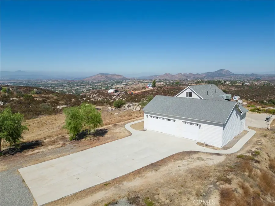 39330 Gray Squirrel, Temecula, CA 92592 - Image #3