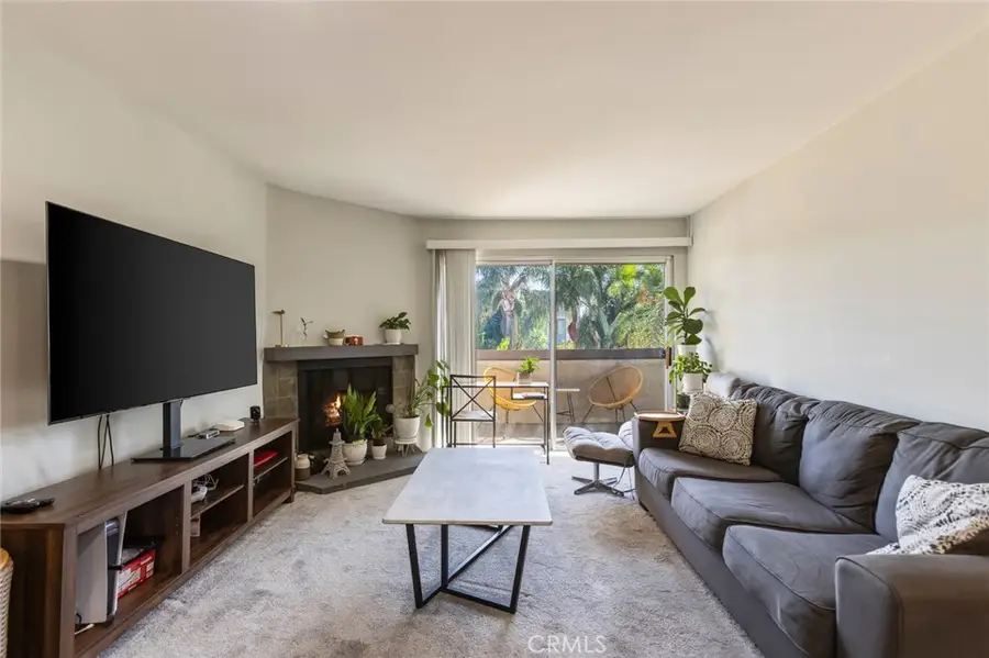 20253 Keswick #233, Winnetka, CA 91306 - Image #2