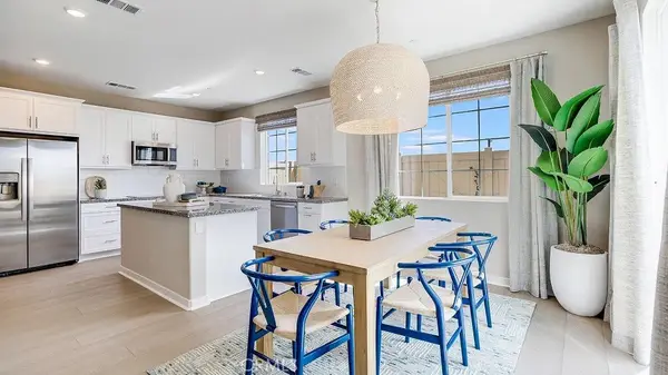 1107 Thunderchief Lane, Rialto, CA 92376