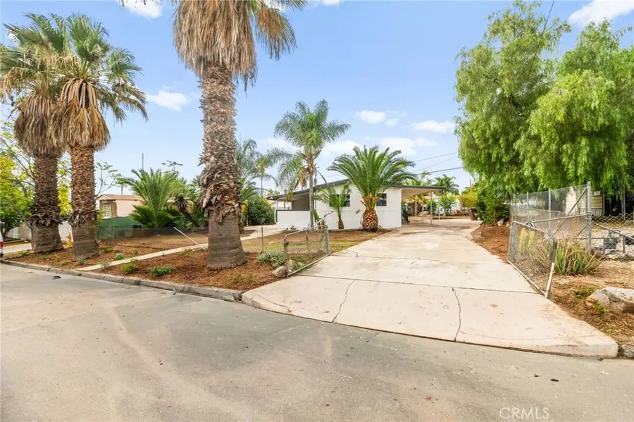 300 Diana, Perris, CA 92570 - Image #2