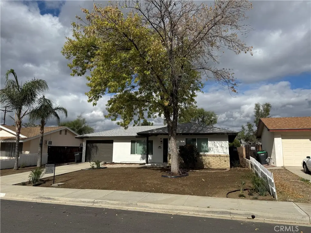 596 Opal Avenue, Hemet, CA 92543 - Image #1