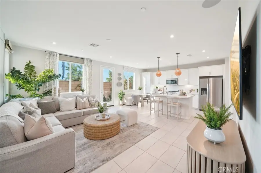 16079 Montenegro Lane, Fontana, CA 92336 - Image #3