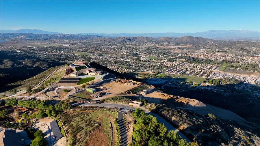 37553 Via Vista Grande, Murrieta, CA 92562 - Image #3