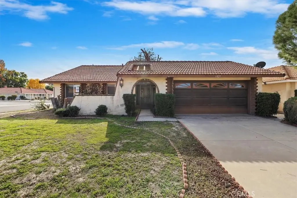 1825 Flame Tree Way, Hemet, CA 92545 - #1