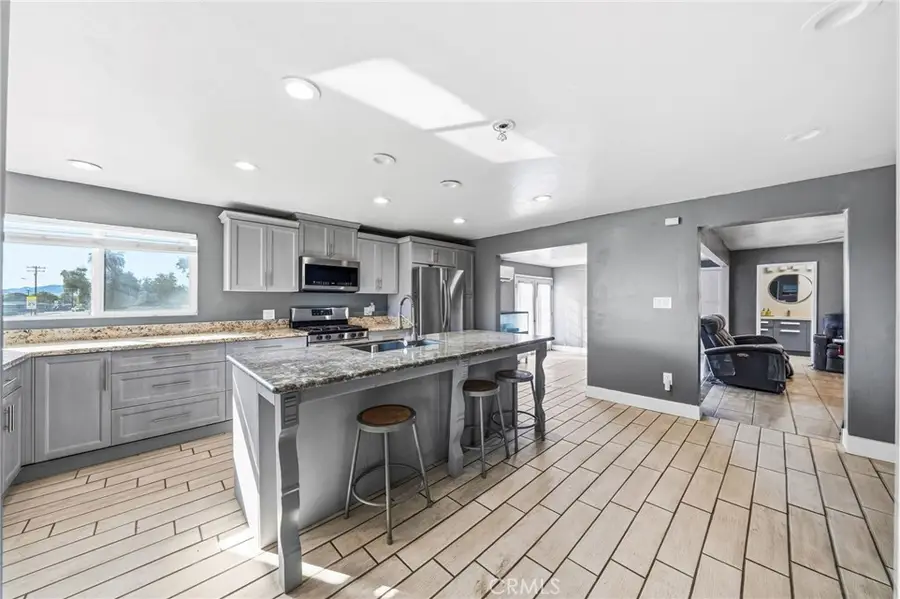 530 Park, Perris, CA 92570 - Image #2