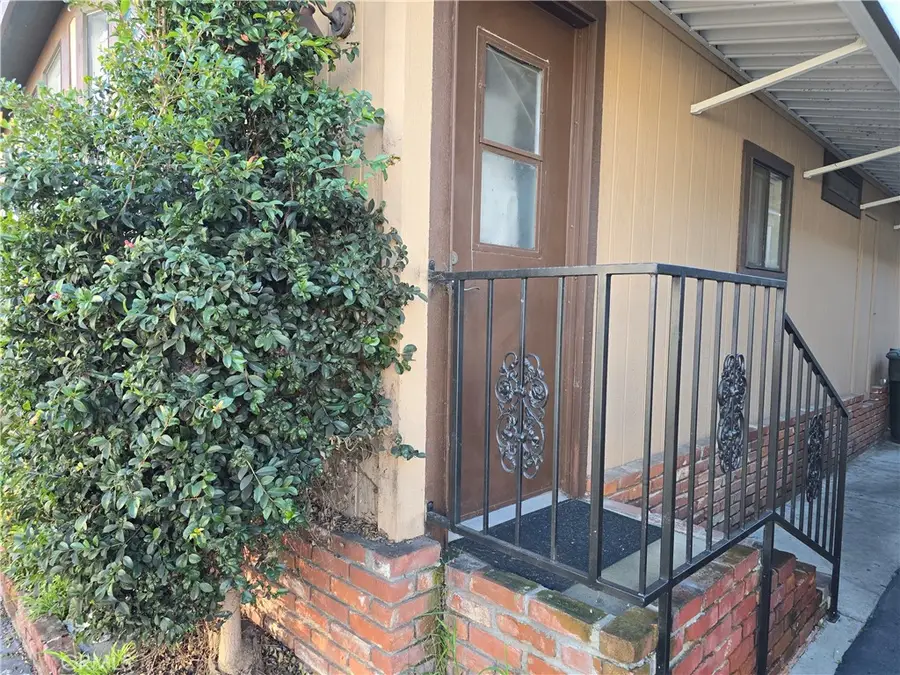 327 W Wilson #15, Costa Mesa, CA 92627 - #3