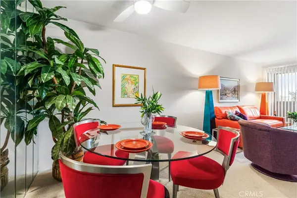 470 Villa #212, Palm Springs, CA 92262