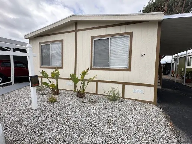 880 N. Lake Steet #69, Hemet, CA 92544 - #1