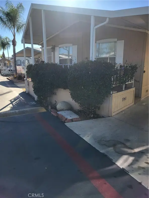 1445 W Florida, Hemet, CA 92543