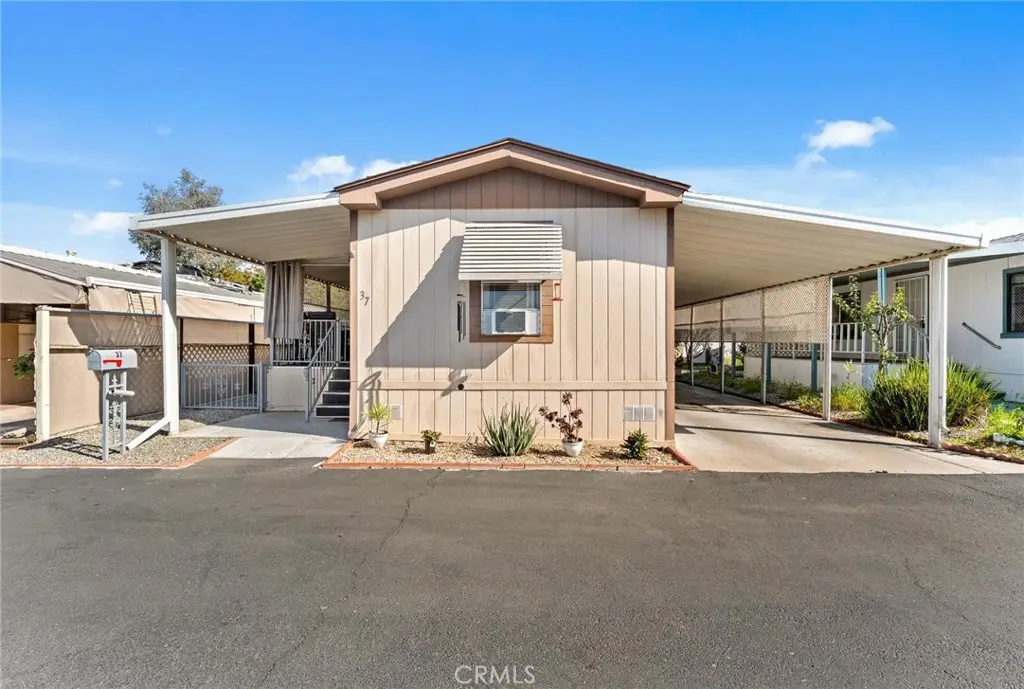 530 W Devonshire Avenue #37, Hemet, CA 92543 - #1