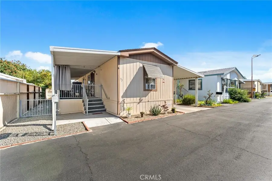 530 W Devonshire Avenue #37, Hemet, CA 92543 - #2