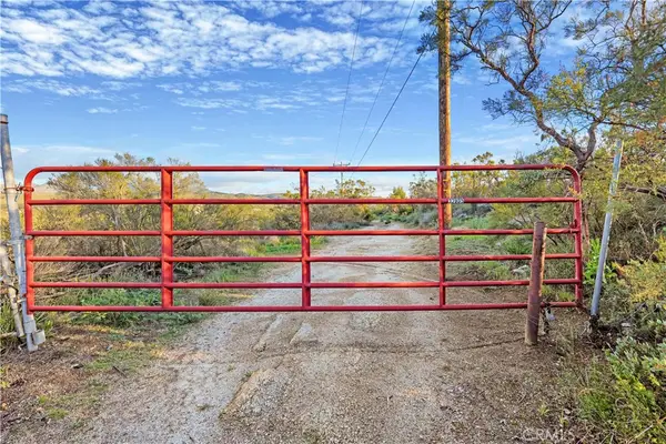 32805 Red Mountain, Hemet, CA 92544
