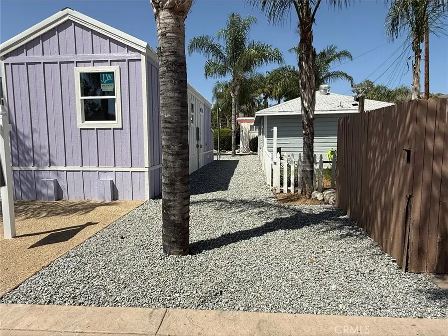 501 S Mistletoe #16, San Jacinto, CA 92582 - #2