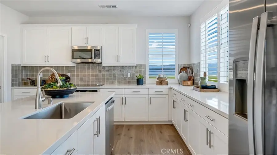 2612 E Hyde Paseo, Ontario, CA 91762 - #3