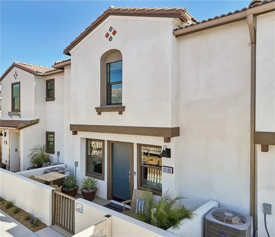 16204 Lumia Way, Fontana, CA 92336 - #2