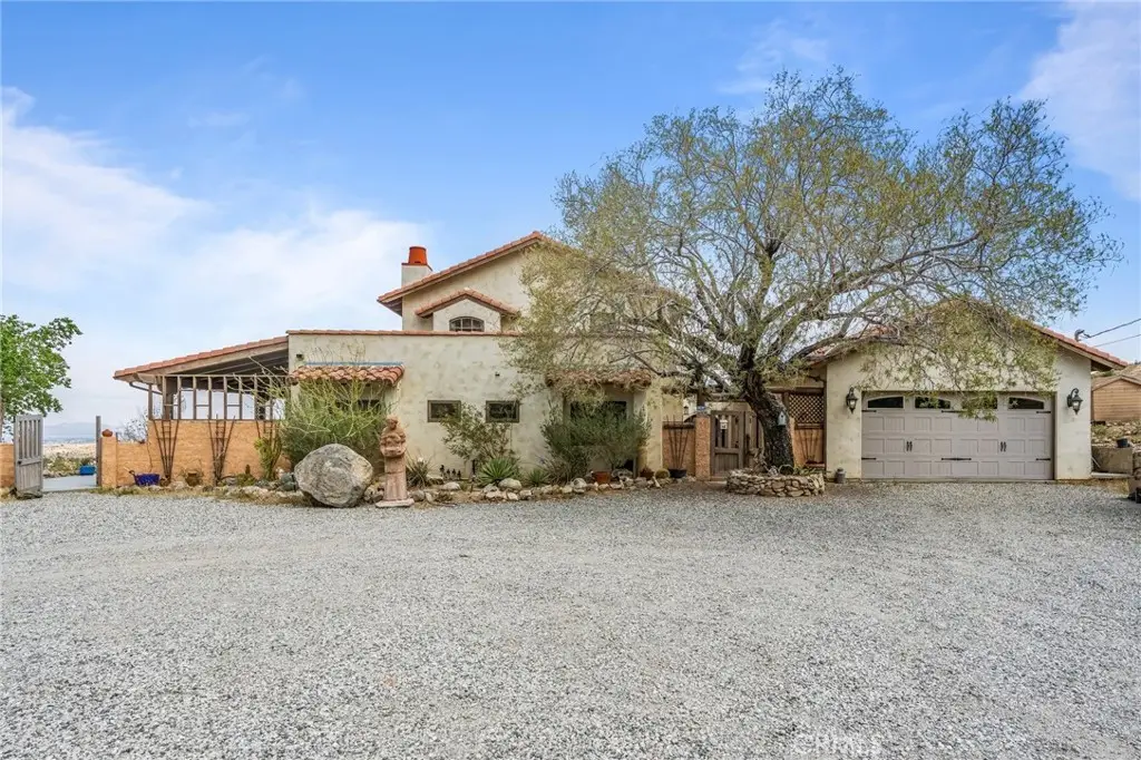 9075 Mesa Vista Street, Apple Valley, CA 92308 - #1