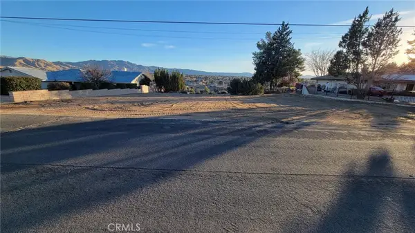 18155 Orange, Hesperia, CA 92345